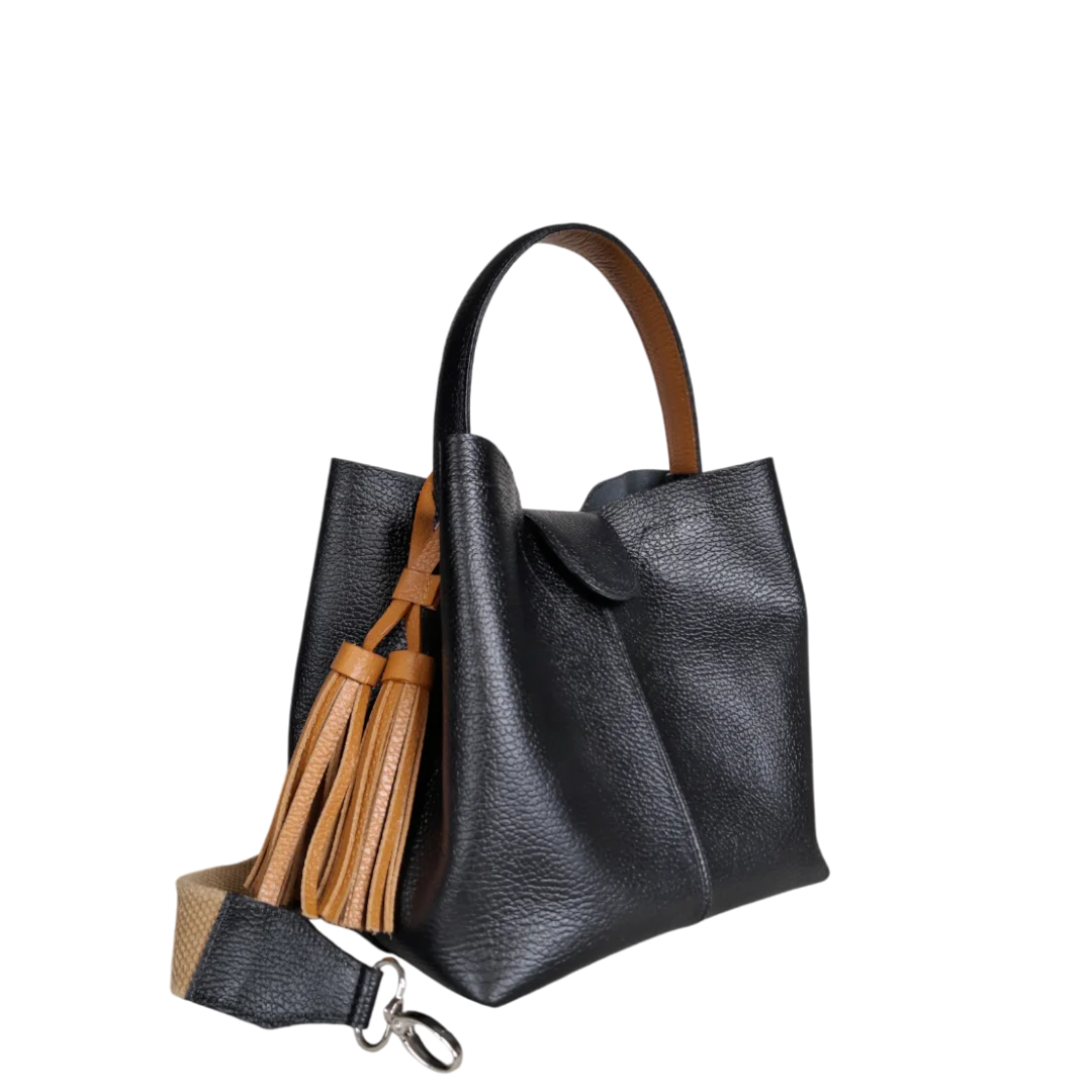 Lucia small leather bag for women in black