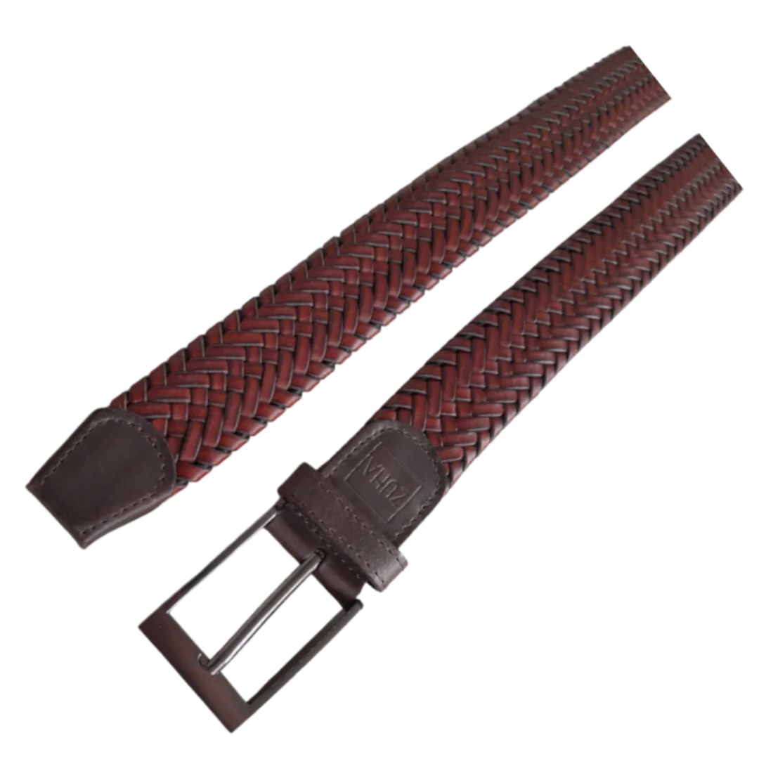 Cinturon  trenzado para hombre en cuero color marron.